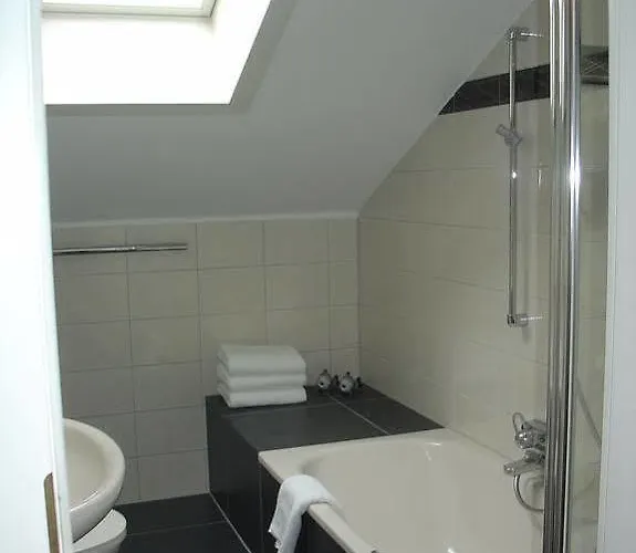 Hotel Garni Kaiserstuhl 3*